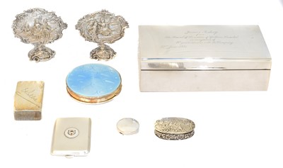 Lot 165 - A selection of silver and white metal items