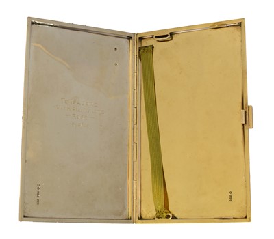 Lot 160 - A George VI 9ct gold cigarette case