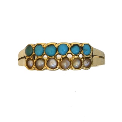 Lot 61 - A turquoise and split pearl band ring