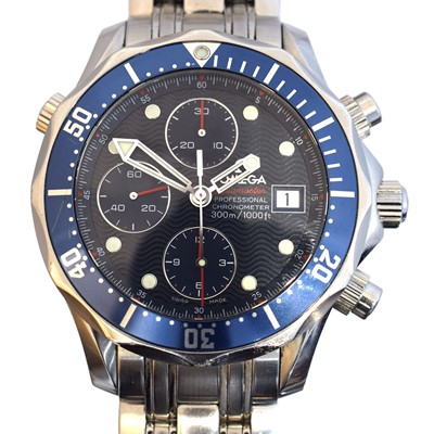 Lot 215 - An Omega Seamaster Professional Chronometer 300m automatic wristwatch