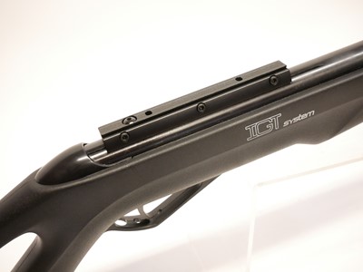 Lot 166 - Gamo Whisper IGT system .22 air rifle, serial...