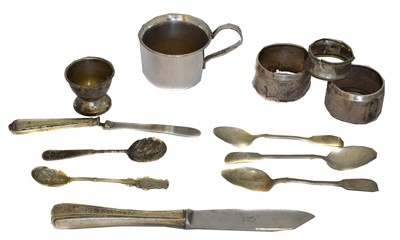 Lot 124 - A selection of silver and white metal items