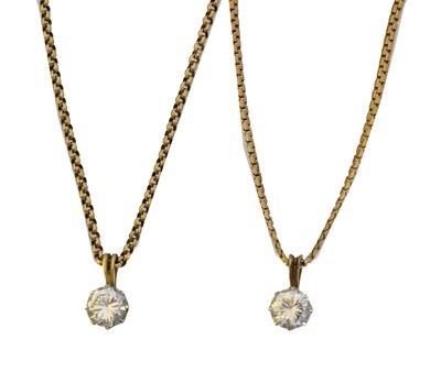 Lot 27 - Two 9ct gold necklaces