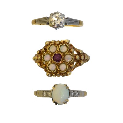 Lot 87 - Three gem-set dress rings