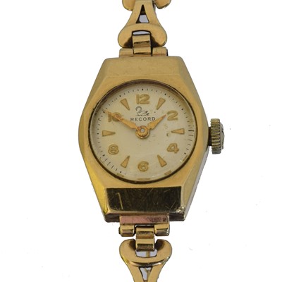 Lot 130 - A 9ct gold Record manual wind wristwatch