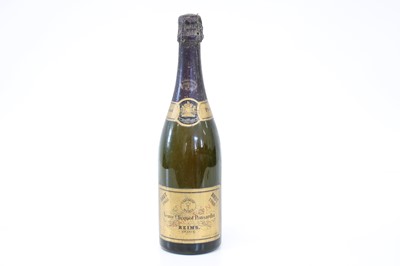 Lot 44 - Vintage Champagne Veuve Clicquot ‘Gold Label’ Brut 1966