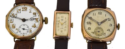 Lot 132 - Three 9ct gold cased watches