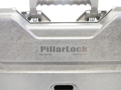 Lot 454 - Promax airline double gun case model 1532,...