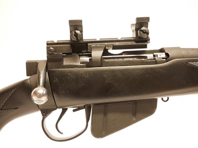 Lot 325 - Lee Enfield Long Branch MkI* .303 bolt action...
