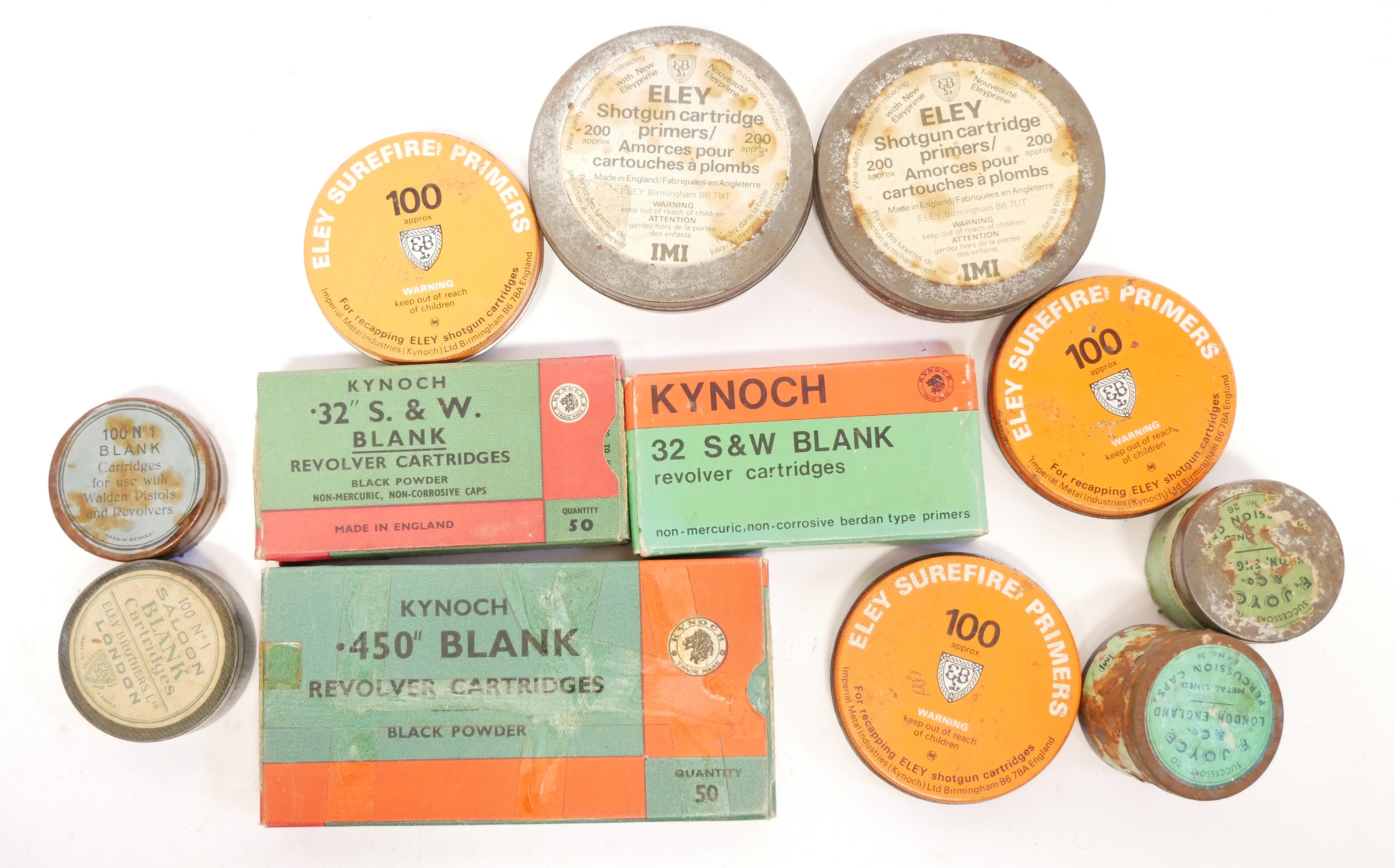 Lot 499 - Collection of 32 S&W and .450 Kynock blanks,