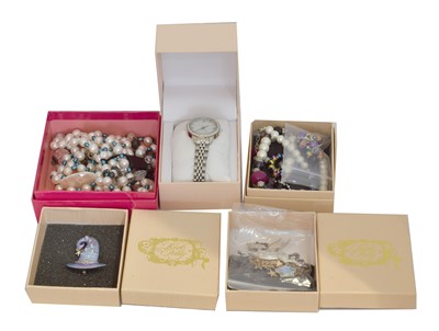 Lot 120 - A large selection of costume jewellery