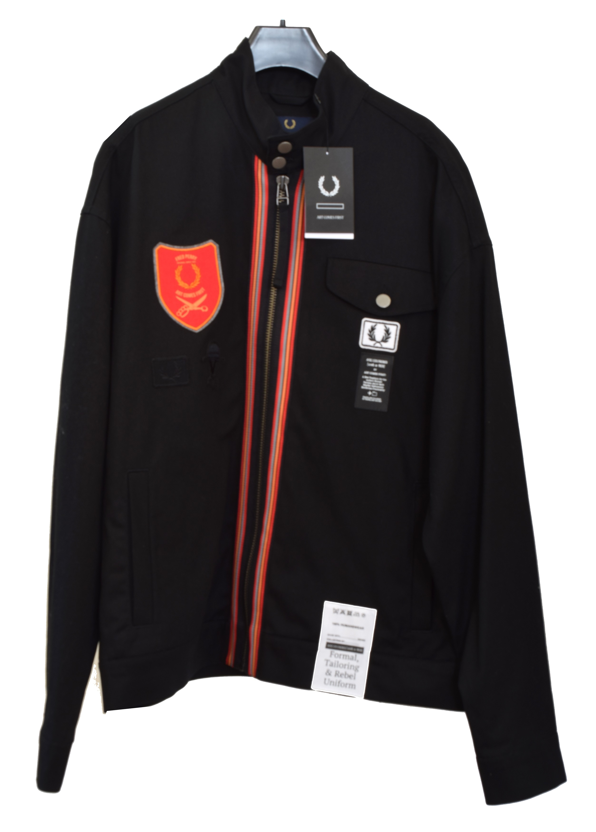 美品　FRED PERRY ART COMES FIRST MA-1ジャケット Lot 30 - A Fred Perry 'Art Comes First' jacket,