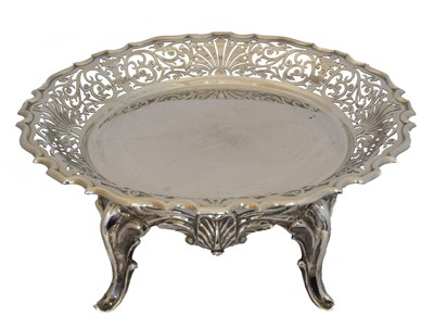 Lot A George V silver cake stand