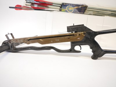 Lot 246 - Barnett Comando crossbow and six bolts. THIS...