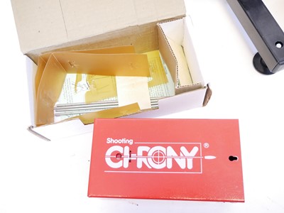 Lot 498 - Airgun accessories, to include a rifle bench...