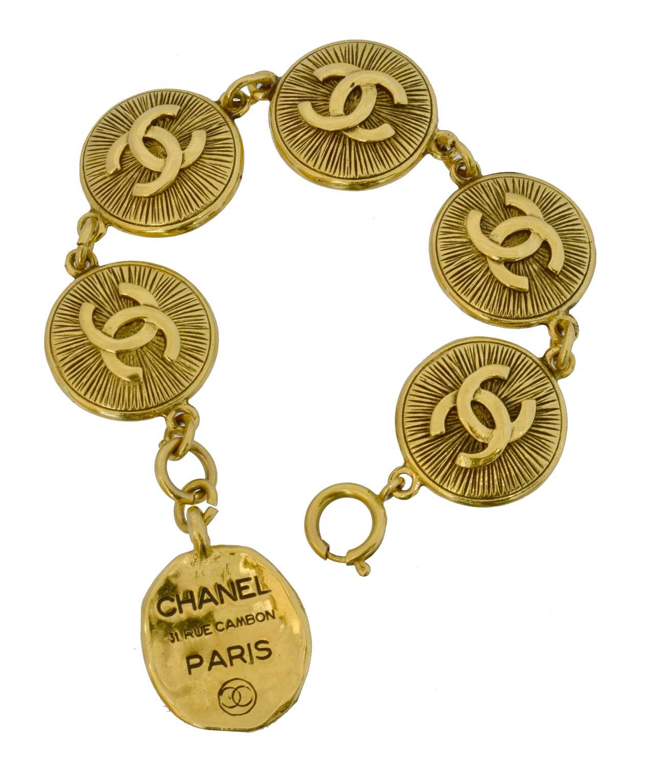 Lot 48 - A Chanel bracelet.