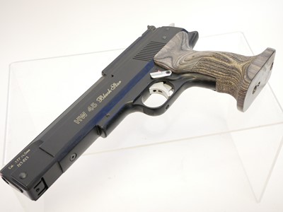 Lot 113 - Weihrauch HW45 Black Star .177 Air Pistol,...