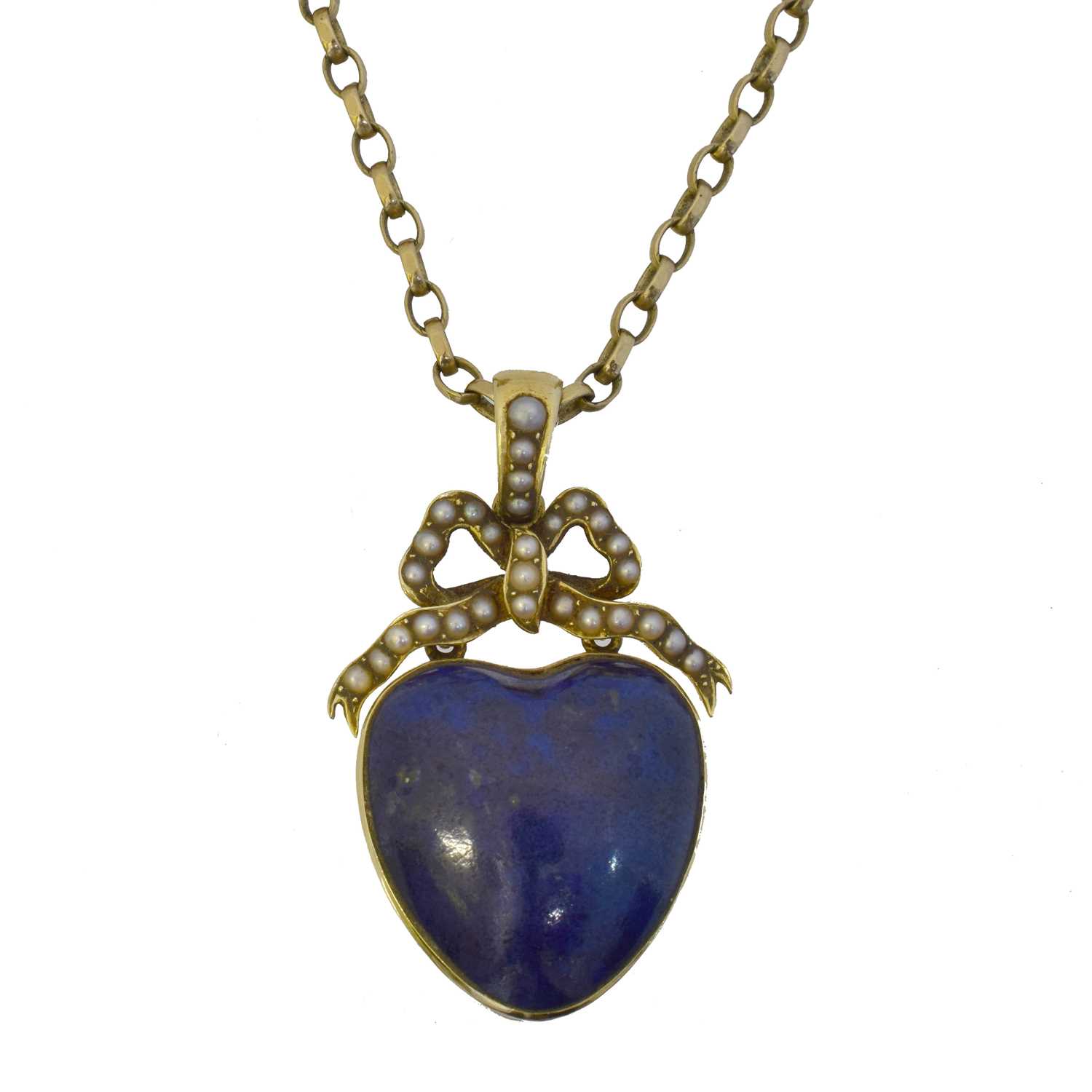 Lot 69 - A lapis lazuli and split pearl locket.