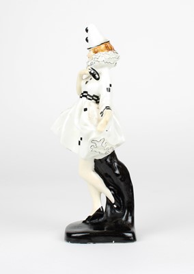 Lot 31 - Leslie Harradine for Royal Doulton