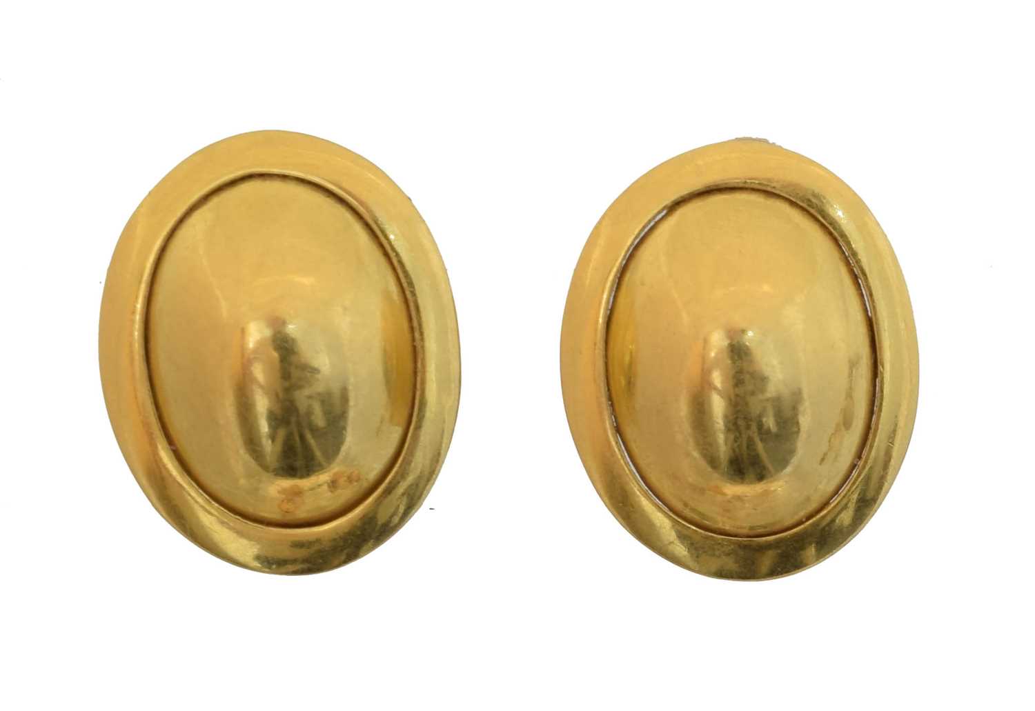 Lot 53 - A pair of clip earrings.