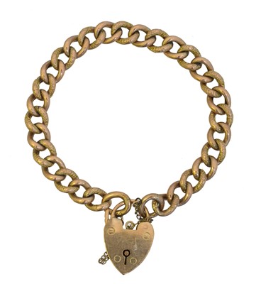 Lot 8 - A chain bracelet.