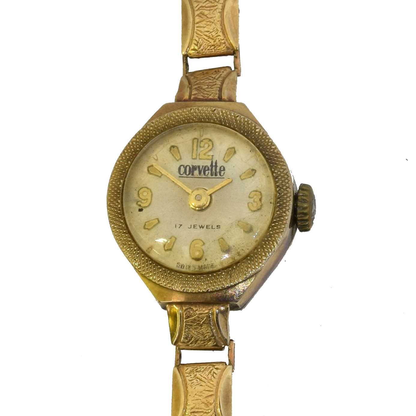 Lot 126 - A 9ct gold Corvette manual wind wristwatch.