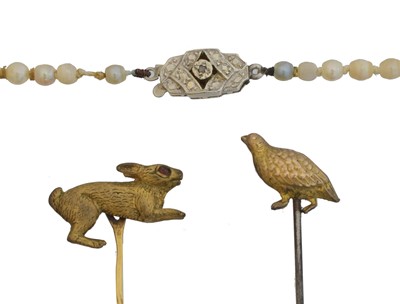 Lot 95 - A selection of jewellery.