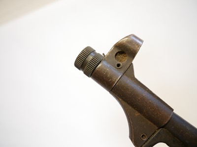 Lot 99 - Deactivated German WWII MP40 9mm submachine...