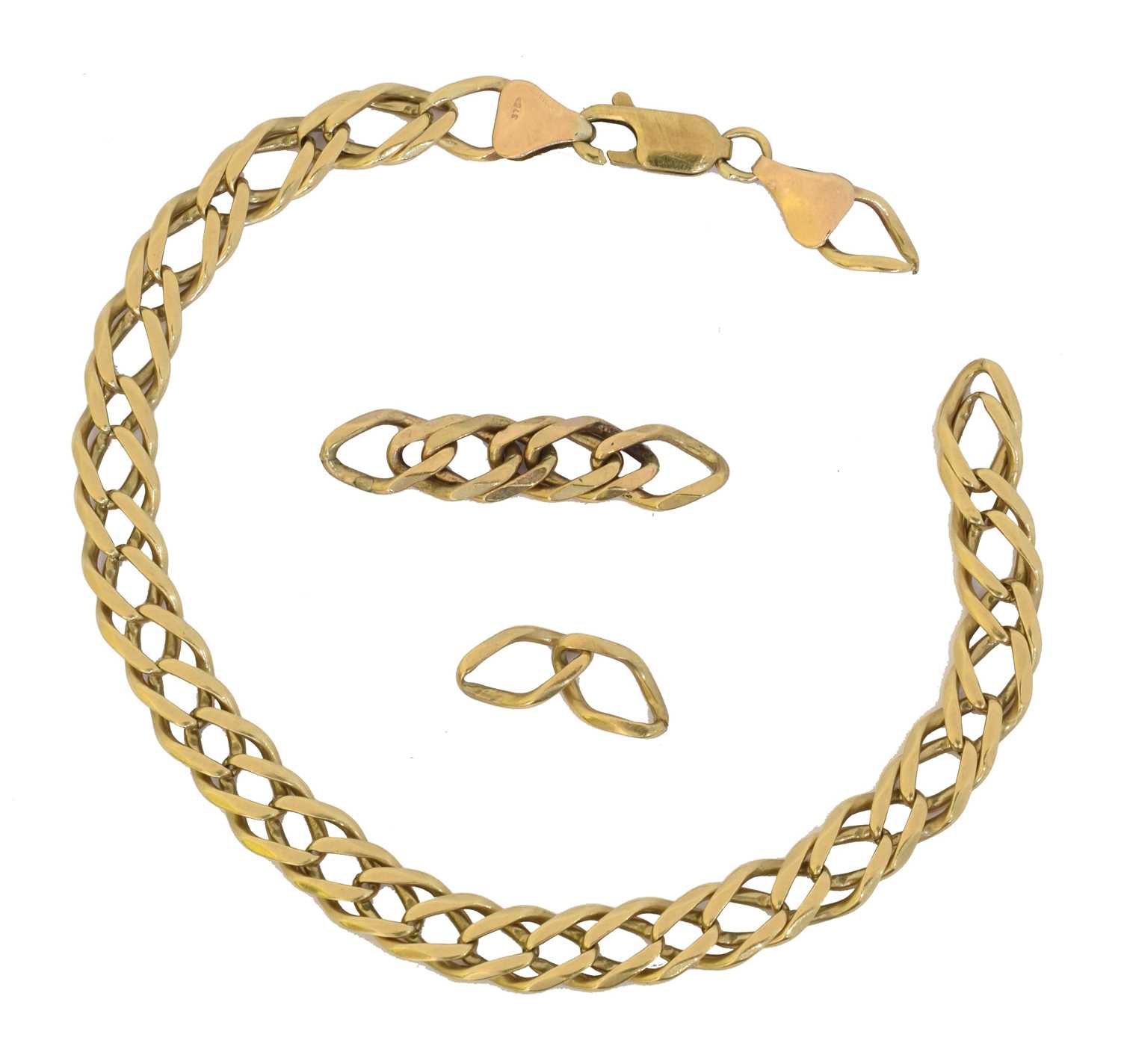 Lot 17 - A 9ct gold chain bracelet.