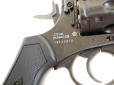 Lot 127 - Webley .177 CO2 revolver air pistol, MkVI .455...