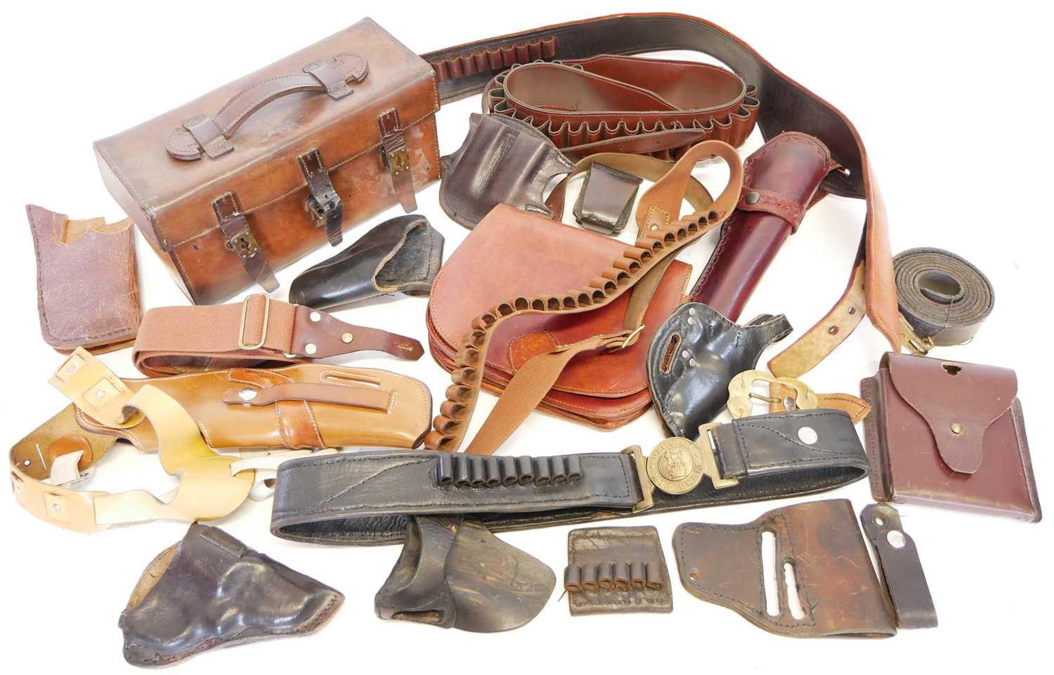 Lot 434 - Collection of gun leather, including a western...