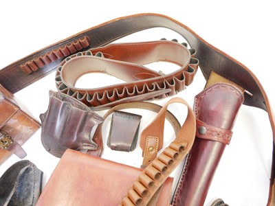 Lot 434 - Collection of gun leather, including a western...