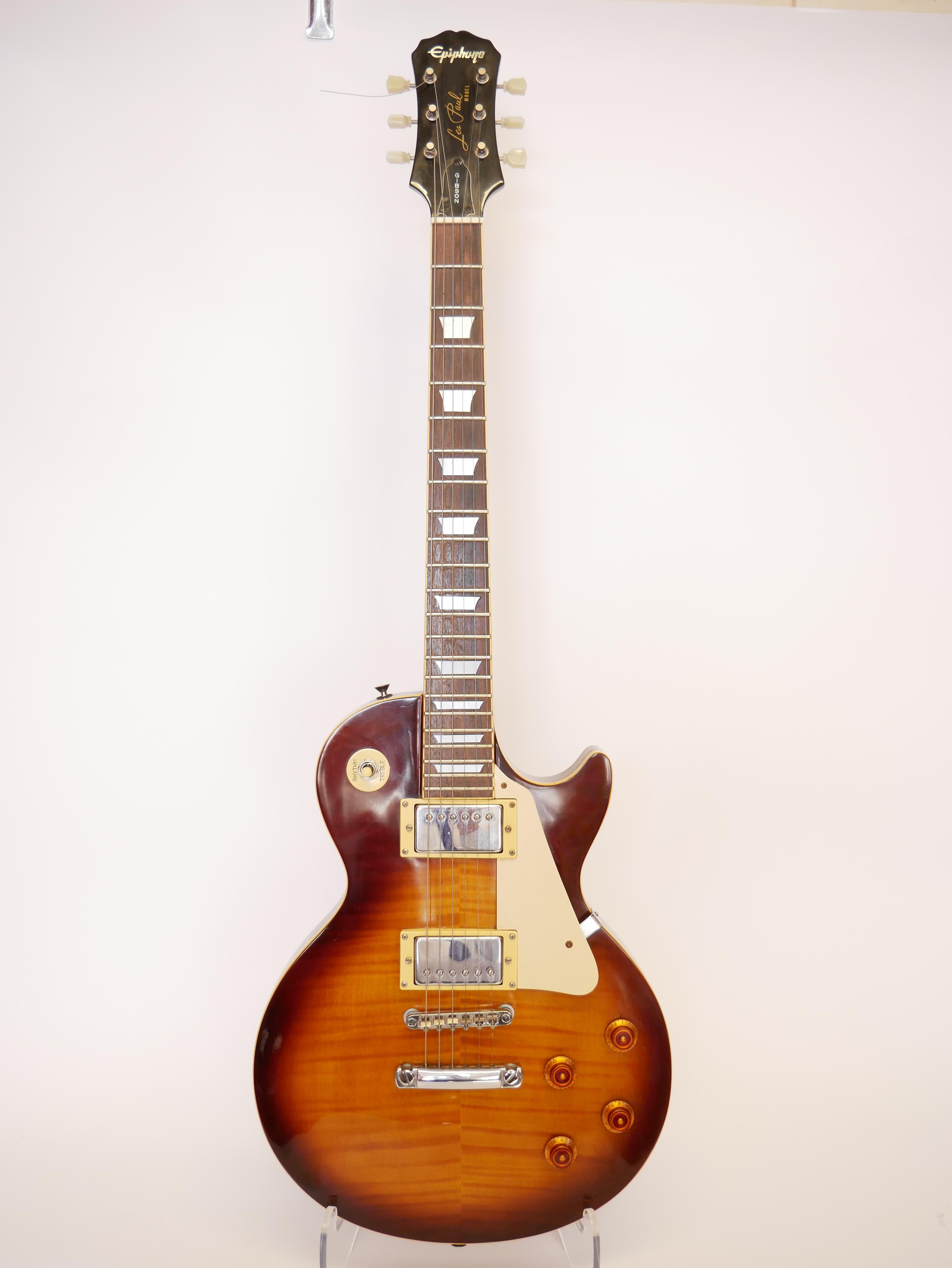 Lot 289 - Epiphone Les Paul standard,