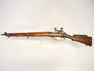 Lot 306 - Long Branch Lee Enfield No.4 MkI* .303 bolt...
