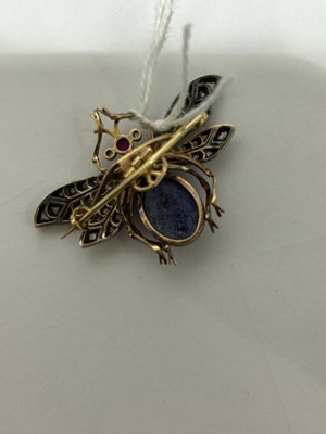 Lot 3 - A gem-set bug brooch.