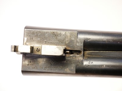 Lot 371 - William Powell bar-in-wood snap action lif up...