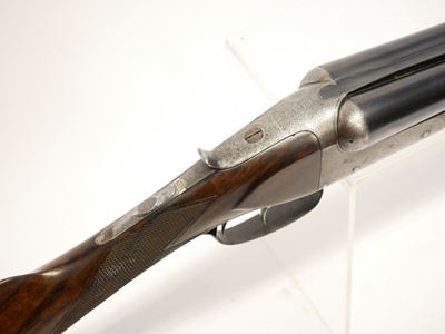 Lot 371 - William Powell bar-in-wood snap action lif up...