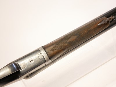 Lot 371 - William Powell bar-in-wood snap action lif up...