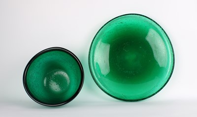 Lot 77 - Arne Jon Jutrem (Norwegian 1929-2005) for Hadeland Glassworks