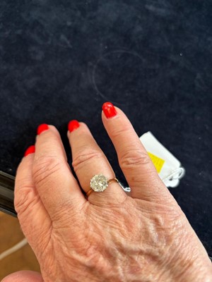 Lot 36 - A diamond single stone ring.