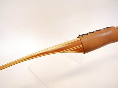 Lot 181 - Long bow, mahogany and maple laminate, 68" 35#...
