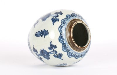 Lot 86 - A Chinese Kangxi Period Blue and White Ginger Jar