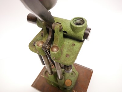 Lot 475 - Redding shotgun reloading press, with base...
