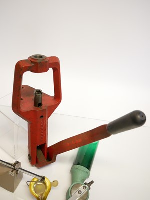 Lot 476 - Reloading equipment, to include a Bonanza...
