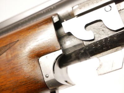 Lot 366 - Browning B25-2G 12 bore over and under shotgun,...