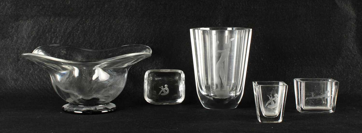 Lot 29 - Simon Gate for Orrefors