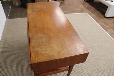 Lot 242 - Ib Kofod-Larsen (Danish 1921-2003) for Faarup Møbelfabrik