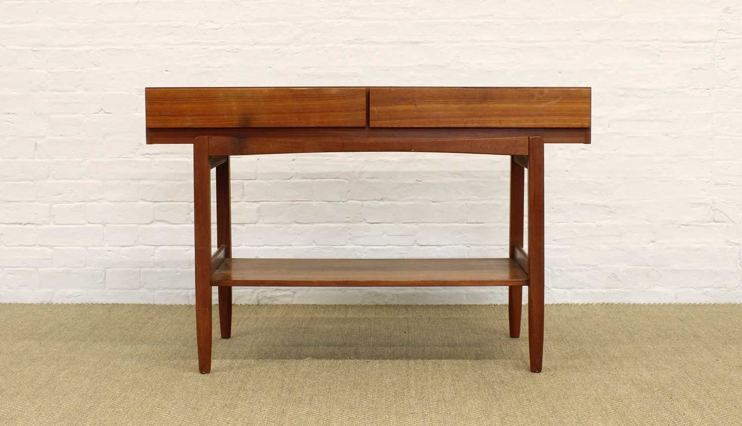Lot 242 - Ib Kofod-Larsen (Danish 1921-2003) for Faarup Møbelfabrik