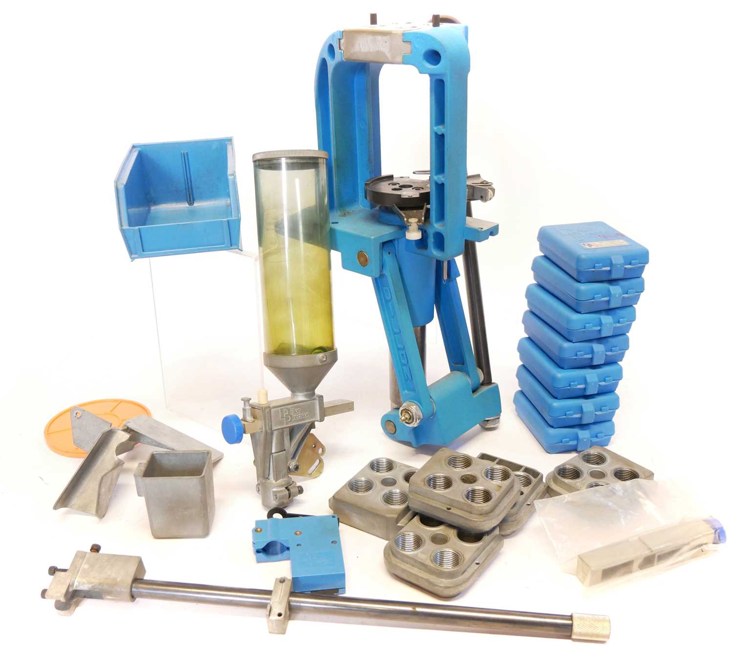 Lot 616 - Dillon 550 reloading press and related...