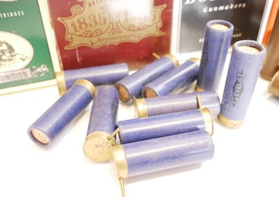 Lot 555 - Vintage and collectable shotgun ammunition, to...